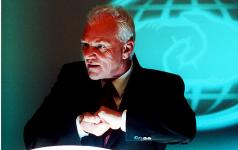 (c) ingoodcompanymovie.com